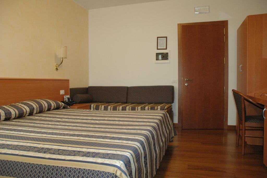 Hotel Ristorante Dotto Varago Rom bilde