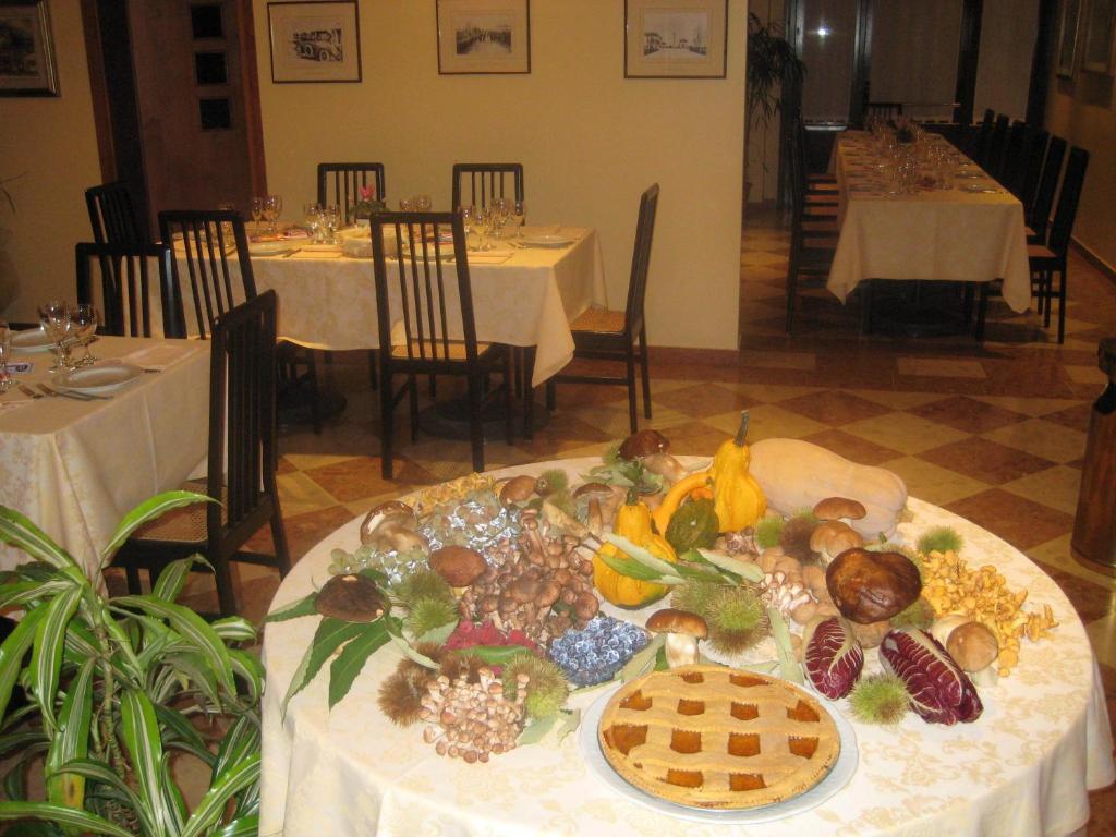 Hotel Ristorante Dotto Varago Eksteriør bilde